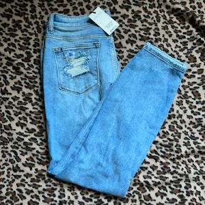 Distressed Mom Jeans Denim Stretch NWT 13